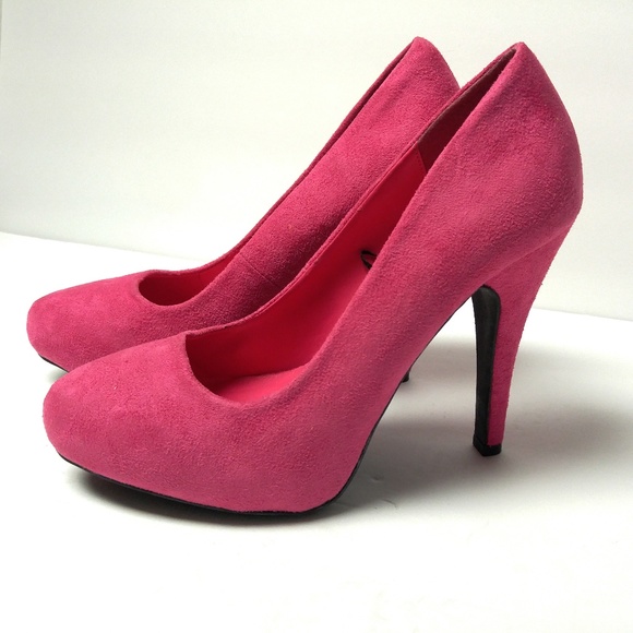 Dots Shoes - New Pink Suede Pumps Size 9 by Dots
